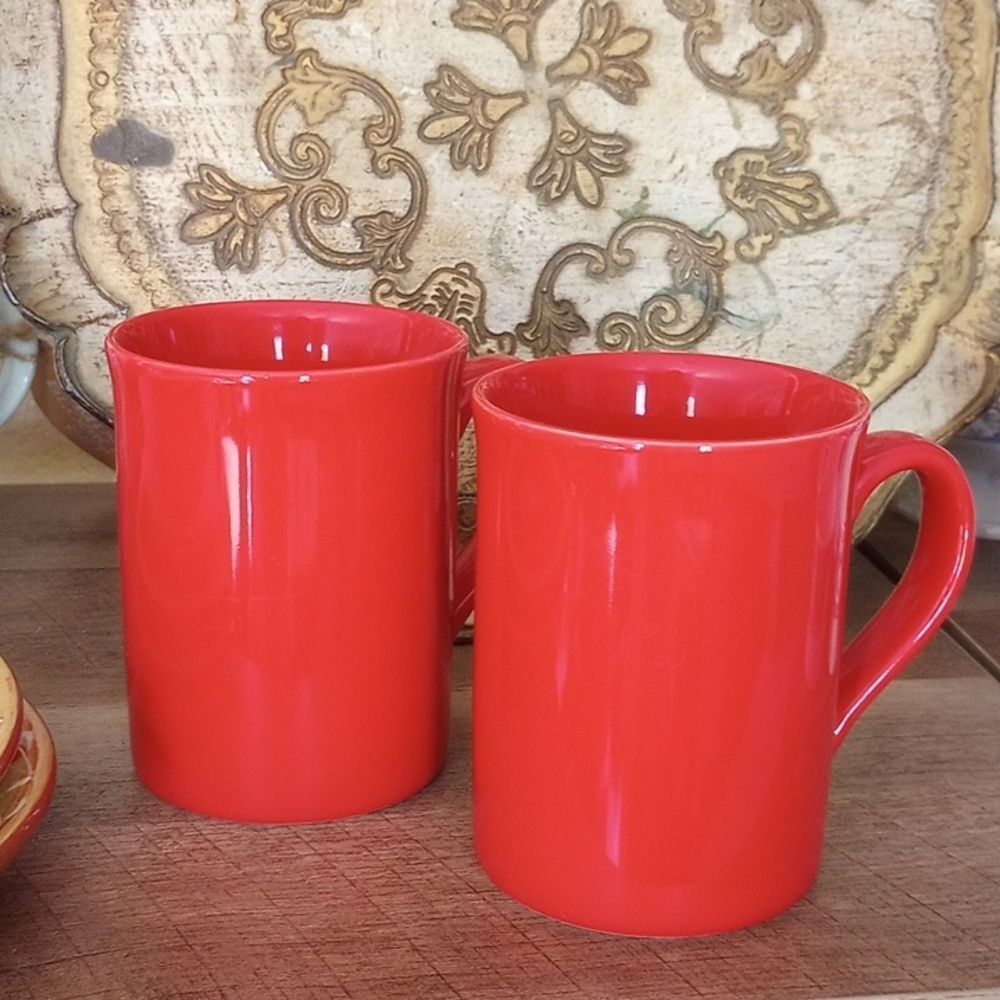 2 Mugs